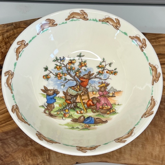 Bunnykins Vintage Royal Doulton 4 Pc. Dish Set ~ Bone China ~ England - Picture 4 of 16